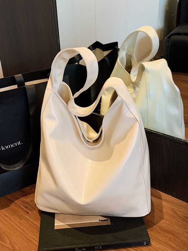 2025 Summer Minimalist Large-Capacity Tote Bag for Women, Versatile Shoulder Bag, Korean Style High-End Underarm Bag