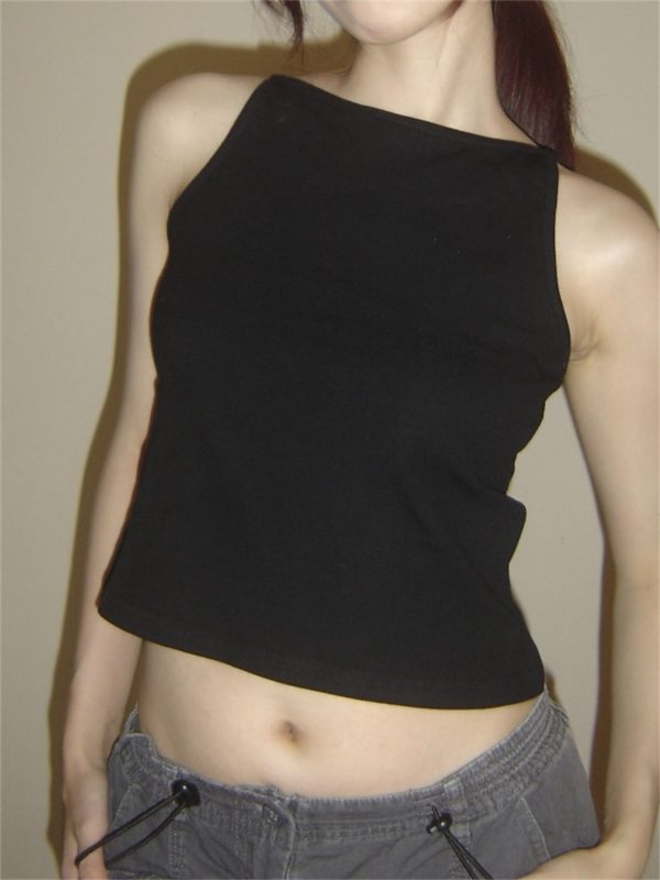 2025 Summer Sexy Vintage American Minimalist Solid Black Sleeveless Tank Top with Thin Straps - Y2K Style