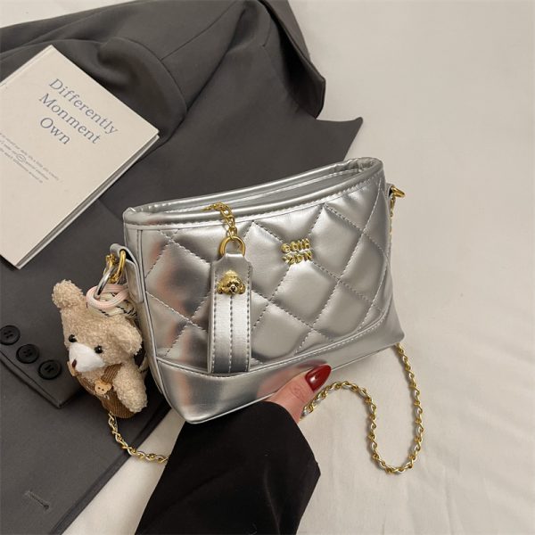 2025 Summer Women's Diamond-Patterned Bucket Bag, Chic Small Chain Crossbody, Fashionable and Versatile Style
