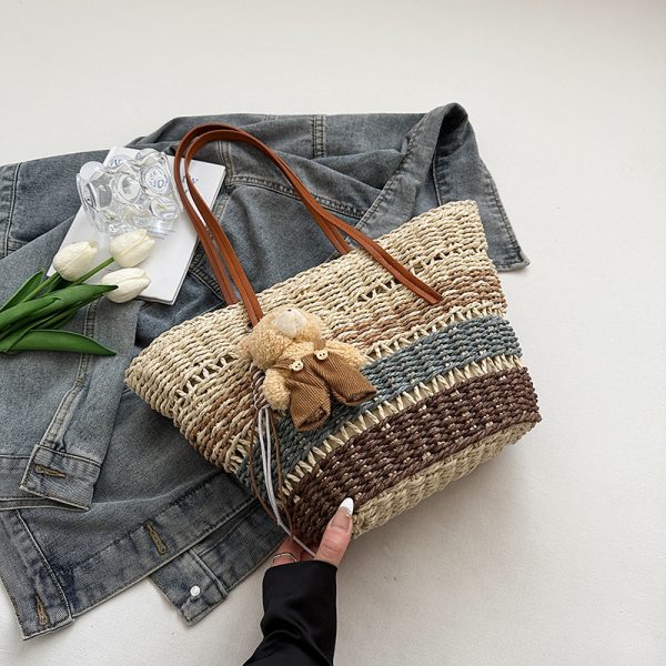 2025 Summer Women's Versatile Woven Straw Bucket Bag - Fashionable Crossbody for Beach Vacation & Everyday Use