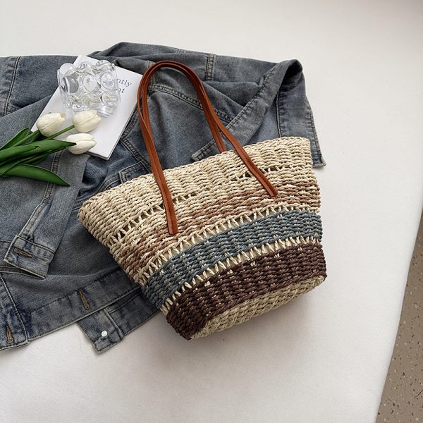 2025 Summer Women's Versatile Woven Straw Bucket Bag - Fashionable Crossbody for Beach Vacation & Everyday Use
