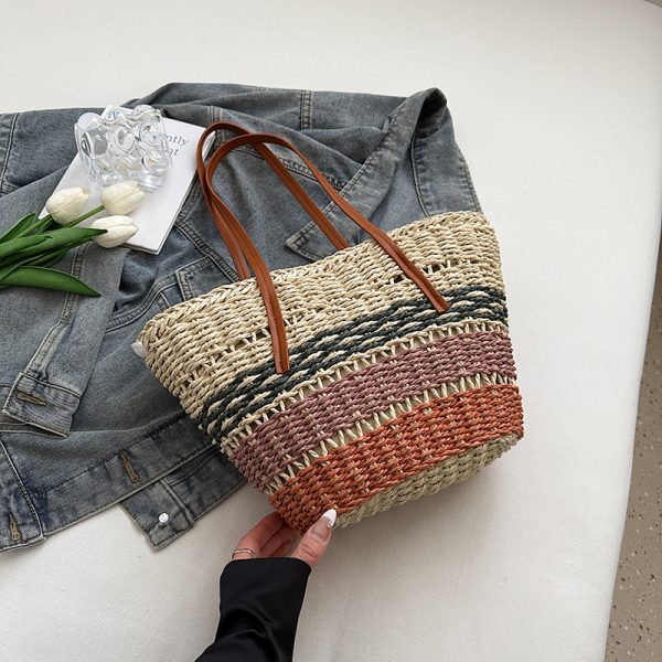 2025 Summer Women's Versatile Woven Straw Bucket Bag - Fashionable Crossbody for Beach Vacation & Everyday Use