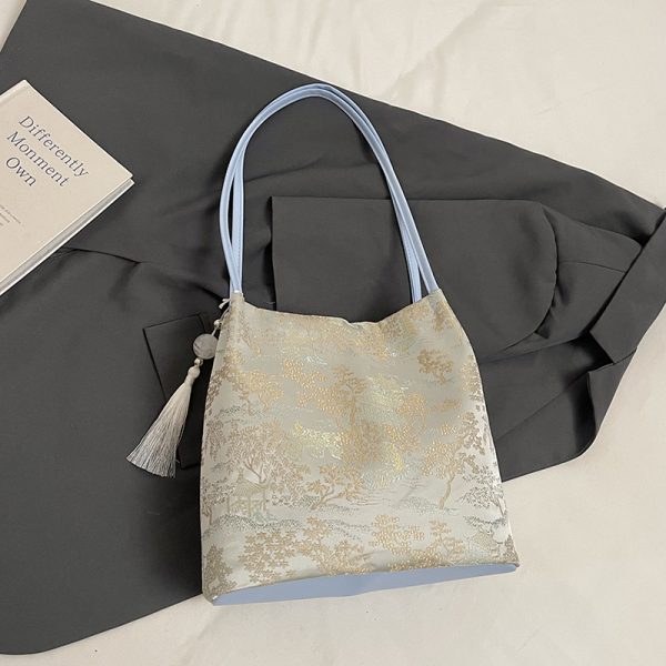 2025 Trendy Chinese-Style Women's Large Capacity Bucket Bag - Fashionable Commuting Shoulder Bag