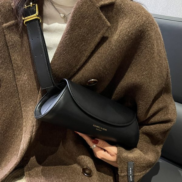 2025 Trendy Retro Crossbody Small Bag - Women's High-End Baguette Underarm Shoulder Bag