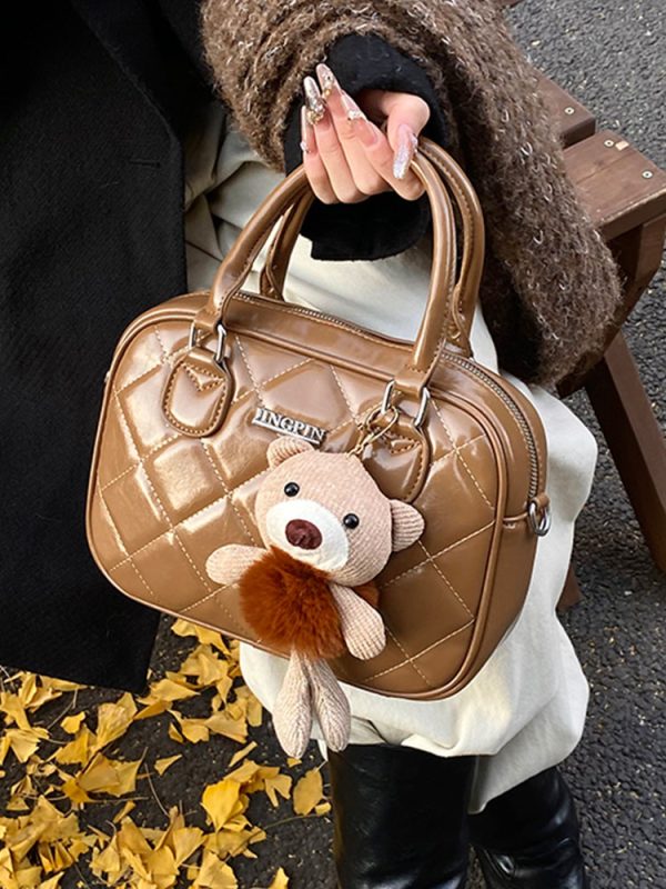 2025 Winter Women's Minimalist Diamond-Patterned Handheld Travel Bag, Chic Shoulder Bag, High-End Underarm Style
