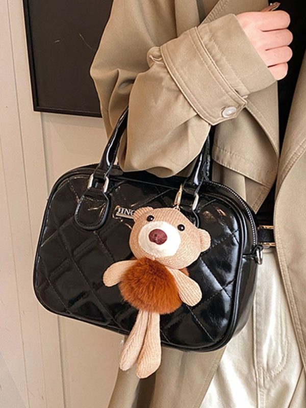 2025 Winter Women's Minimalist Diamond-Patterned Handheld Travel Bag, Chic Shoulder Bag, High-End Underarm Style