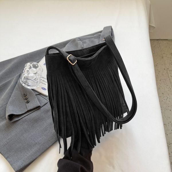 2025 Women's Autumn Winter Retro Korean Style Tassel Small Square Shoulder Bag - High-End Minimalist Fashion Accessory
