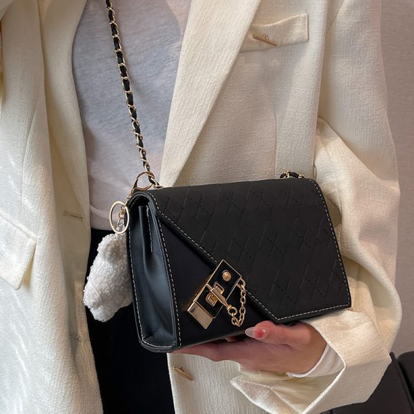 2025 Women's High-End Diamond-Shaped Chain Bag - Versatile Retro Small Square Crossbody for Spring and Summer Fashion