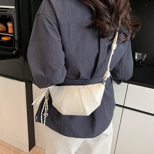 2025 Women's High-End Silver Horn Dumpling Bag - Textured Crossbody Zipper Phone Bag for Summer Fashion