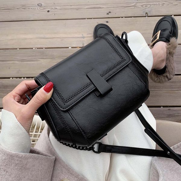 2025 Women's Korean Style Chain Shoulder Bag - Versatile Small Square Crossbody Purse, High-End Fashion Accessory