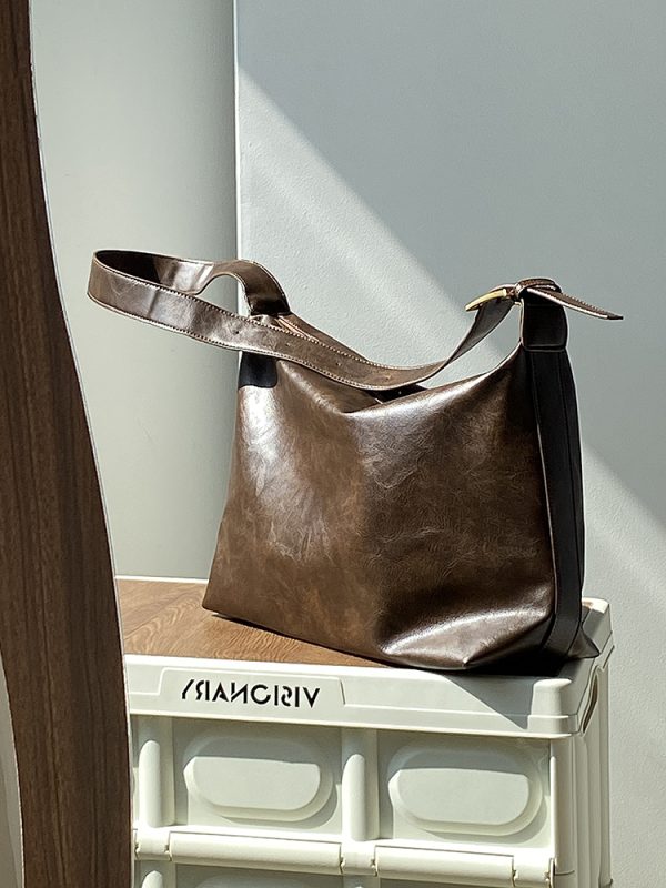 2025 Women's Korean Style Literary Retro Tote Bag - Large Capacity Commuter Shoulder & Crossbody Bag