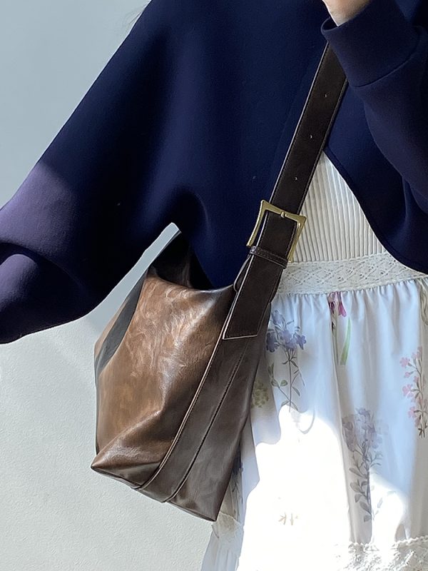 2025 Women's Korean Style Literary Retro Tote Bag - Large Capacity Commuter Shoulder & Crossbody Bag