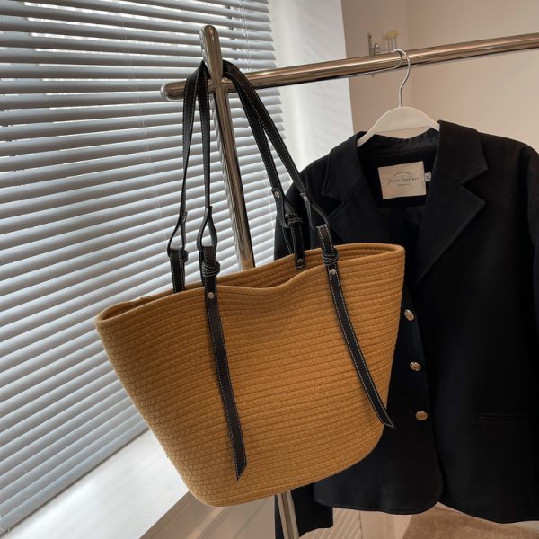 2025 Women's Large Capacity Grass-Woven Tote Bag, Versatile Fashionable Shoulder Bag for Spring and Summer