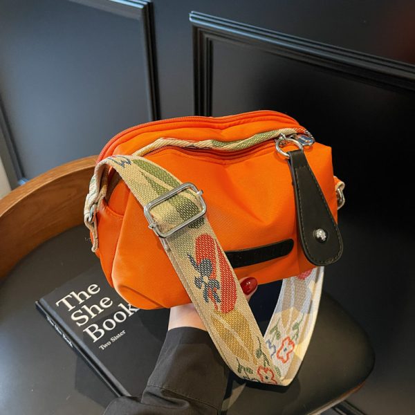 2025 Women's Summer Nylon Oxford Cloth Versatile Crossbody Shoulder Bag - Niche Design Commuter Style
