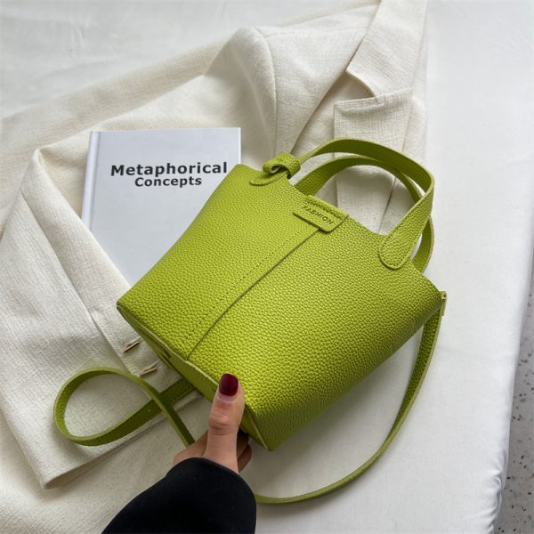 2025 Women's Versatile Fashion Bucket Bag - High-Quality Crossbody Handbag for Spring and Summer Style