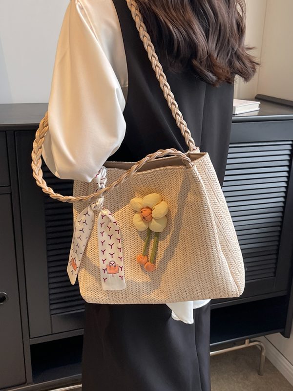 2025 Woven Bucket Bag for Women - Large Capacity Straw Tote for Classroom, Commuting, and Vacation - Stylish Shoulder Bag