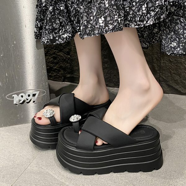 8CM Thick-Soled Leopard Print Rhinestone Open-Toe Sandals for Women - Summer 2025 Height-Increasing Beach Slippers, Perfect with Skirts