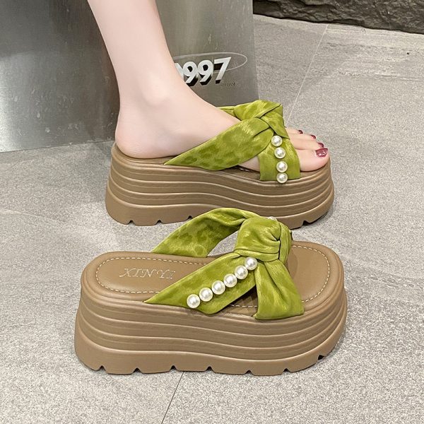8cm Thick-Soled Pearl Slippers for Women - Summer Fairy Style Height-Increasing Beach Sandals for Outdoor Wear