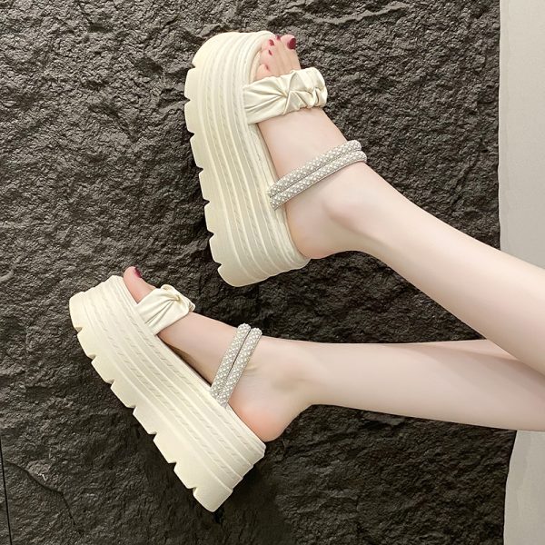 8cm Thick-Soled Womenâ€™s Sandals - Lightweight Height-Increasing Beach Shoes for Summer 2025, Perfect for Outdoor Wear and Skirts