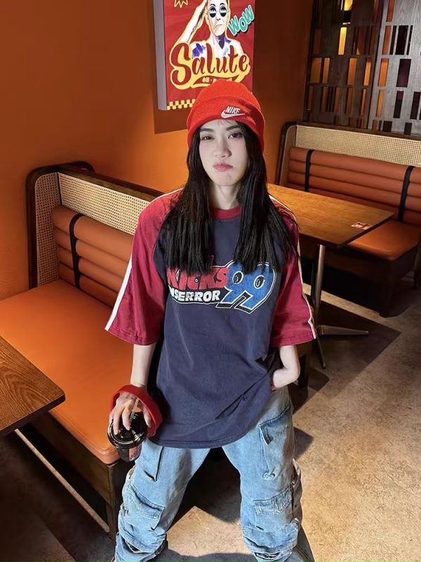 American Retro Distressed Letter Print Spliced Raglan Sleeve T-Shirt for Women - Loose Fit, Summer 2025, Casual Style