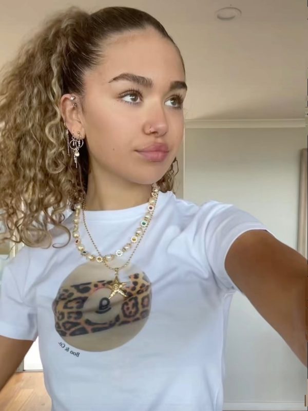 American Retro Leopard Print Short Sleeve Crop Top for Women - Sexy Shoulder-Baring Billiard Style, Sweet and Spicy Fashion