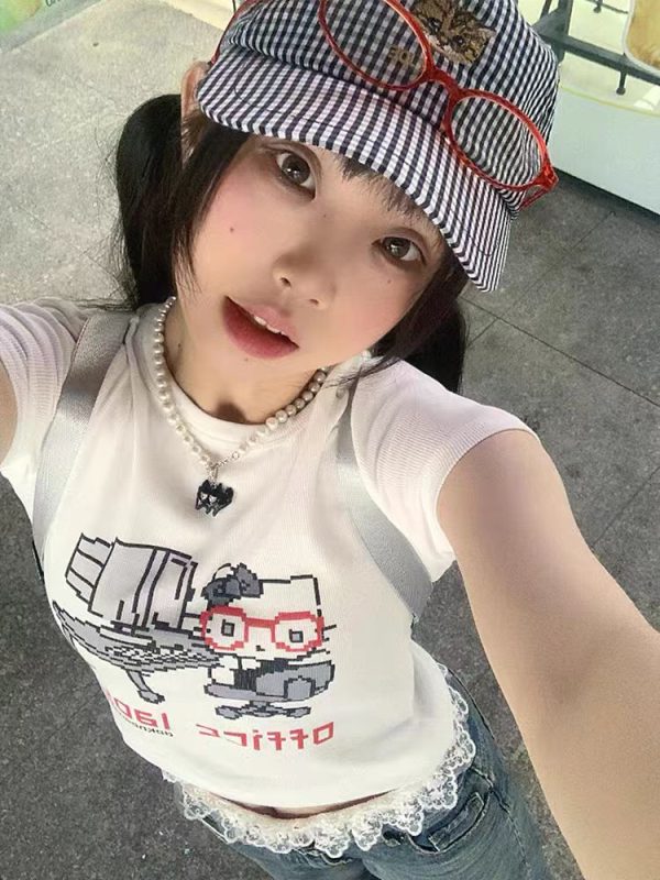 American Retro Parody Hello Kitty Shoulder-Baring Short Sleeve Women's Top - Slim Fit Stylish Summer Shirt 2025