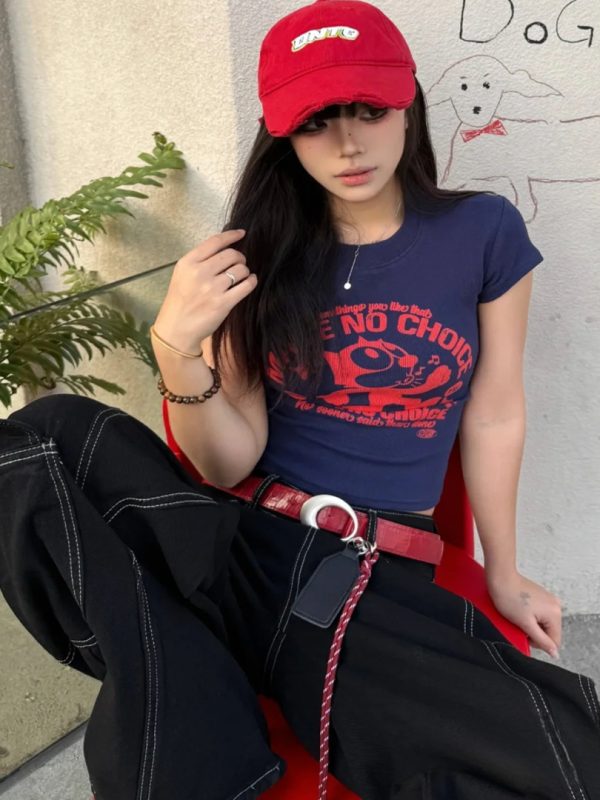 American Retro Slim-Fit Round Neck Cartoon Print T-Shirt for Women - Flattering Short Sleeve Summer 2025 Style