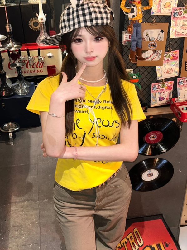 American Retro Yellow Letter Print Cropped Short-Sleeve T-Shirt for Women, Summer Slim Fit, Spicy Girl Style