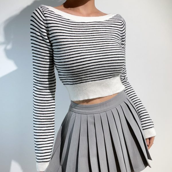 American Vintage Striped High-Waisted Cropped Long Sleeve Knit Sweater Top in Black and White - Y2K Retro Style Fashion