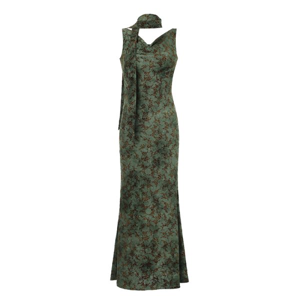 Ancient Charm Green Pine Fish Tail Long Dress for Women - Flowing Collar, Body-Hugging Chinese Style, Elegant Fashion