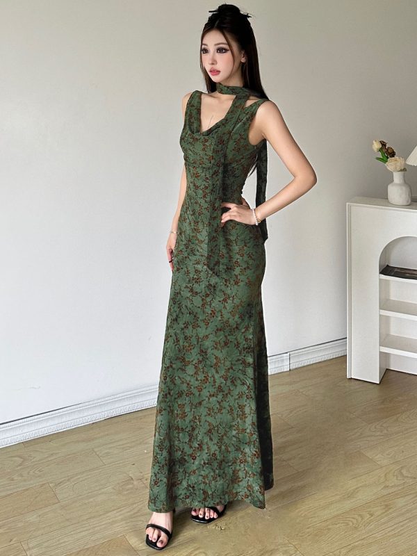 Ancient Charm Green Pine Fish Tail Long Dress for Women - Flowing Collar, Body-Hugging Chinese Style, Elegant Fashion