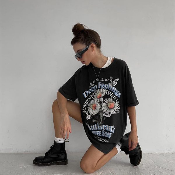 Black Oversized Short Sleeve T-Shirt for Women - American Retro Summer Trendy Top for Spicy Girls