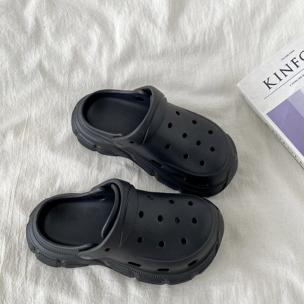 Black Thick-Soled Closed-Toe Hole Shoes for Women - 2025 Summer Outdoor Slippers, Beach Style, Cool Casual Footwear