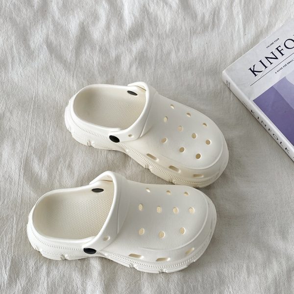 Black Thick-Soled Closed-Toe Hole Shoes for Women - 2025 Summer Outdoor Slippers, Beach Style, Cool Casual Footwear