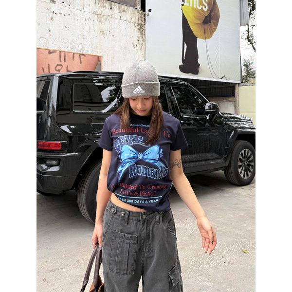Butterfly Knot Print Short Sleeve T-Shirt for Women - American Style, Loose Fit, Casual Round Neck Top, 90s Inspired Fashion