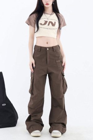 Casual Day Outfits, Easy Trendy Outfits Downtown Girl Brown Cargo Pants