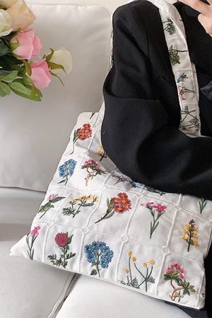 Casual Day Outfits, Easy Trendy Outfits Floral Embroidered Tote Bag