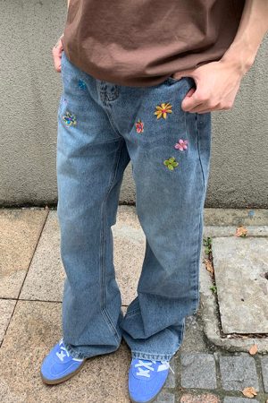 Casual Day Outfits, Easy Trendy Outfits Indie Aesthetic Flower Embroidery Jeans