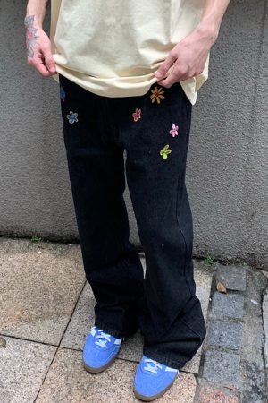 Casual Day Outfits, Easy Trendy Outfits Indie Aesthetic Flower Embroidery Jeans