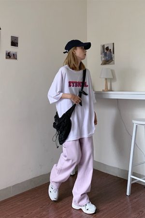 Casual Day Outfits, Easy Trendy Outfits Lavender Skater Girl Wide Jeans