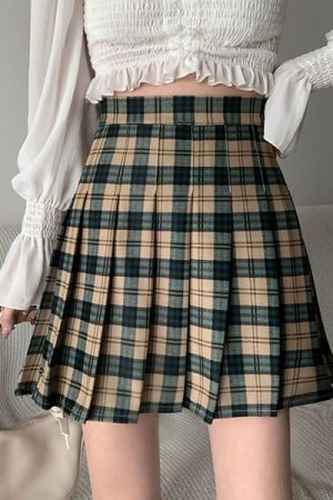 Casual Day Outfits, Easy Trendy Outfits Meet Me On Campus Plaid Skirt