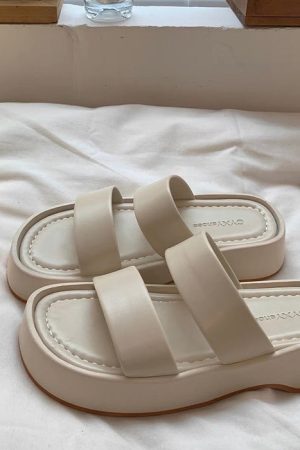 Casual Day Outfits, Easy Trendy Outfits Minimalist Aesthetic Sandals