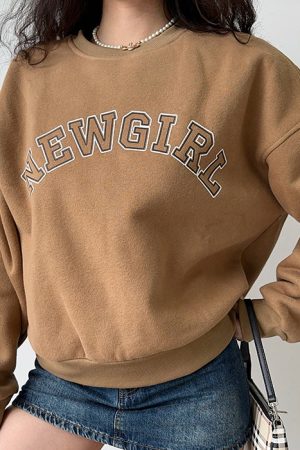 Casual Day Outfits, Easy Trendy Outfits New Girl Vintage Sweatshirt