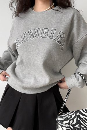Casual Day Outfits, Easy Trendy Outfits New Girl Vintage Sweatshirt