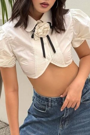 Casual Day Outfits, Easy Trendy Outfits Sweet Attitude Striped Crop Shirt