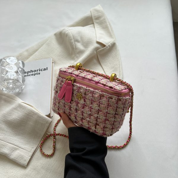 Chic Wool Mini Chain Bag for Women, 2025 Niche Box Design, Versatile Crossbody Bag for Spring and Summer Fashion
