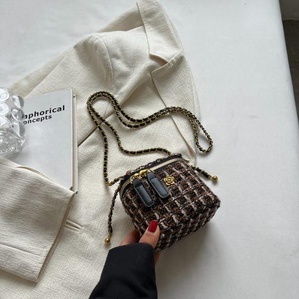 Chic Wool Mini Chain Bag for Women, 2025 Niche Box Design, Versatile Crossbody Bag for Spring and Summer Fashion