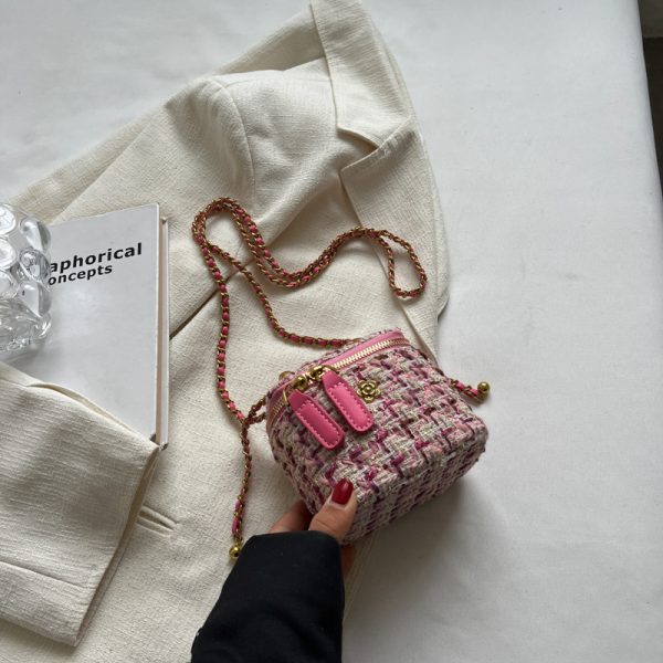 Chic Wool Mini Chain Bag for Women, 2025 Niche Box Design, Versatile Crossbody Bag for Spring and Summer Fashion