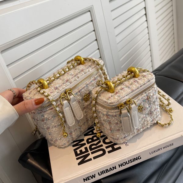 Chic Wool Mini Chain Bag for Women, 2025 Niche Box Design, Versatile Crossbody Bag for Spring and Summer Fashion