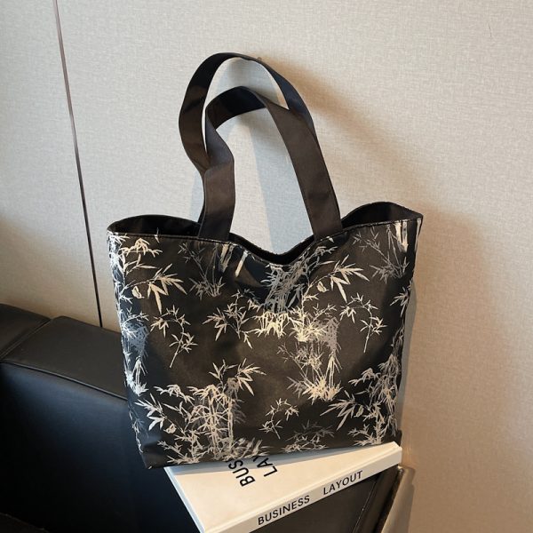 Chinese-Style Embroidered Canvas Tote Bag for Women - Large Capacity Shoulder Bag, Versatile for Class and Commuting
